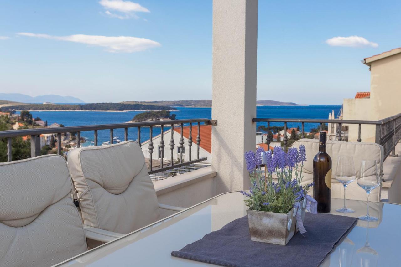 Apartment Tasina Hvar Town Exteriör bild